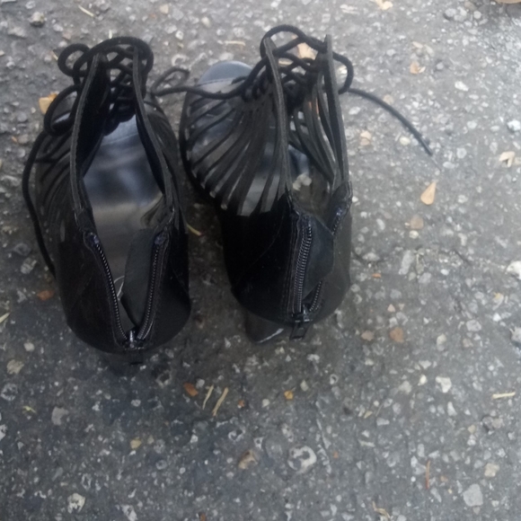 Open toe heels - Picture 4 of 4